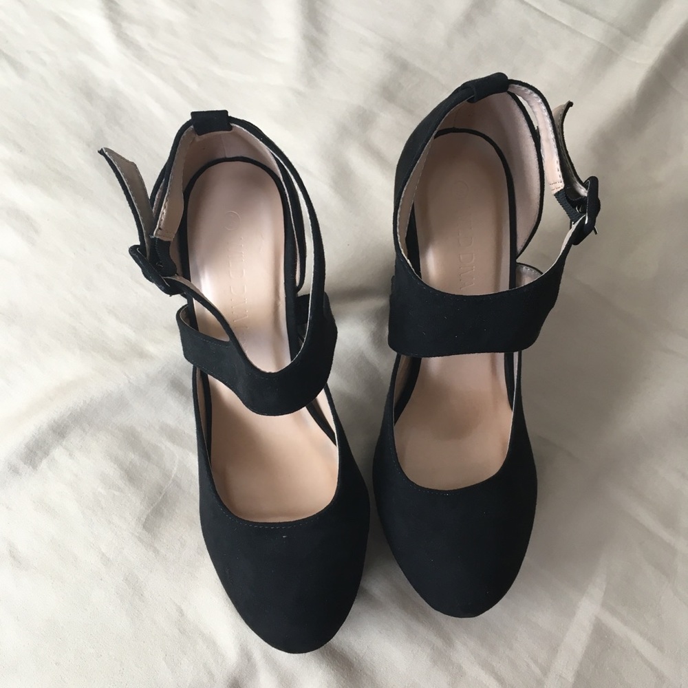 Suede Black Heels - Picture 4 of 8